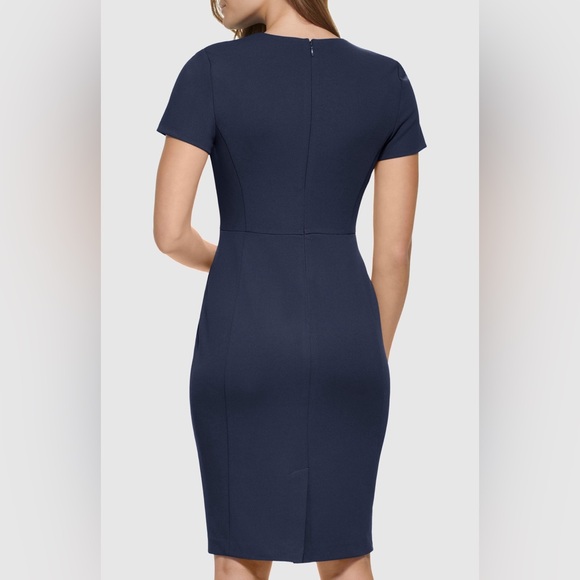 Calvin Klein - Picture 3 of 12